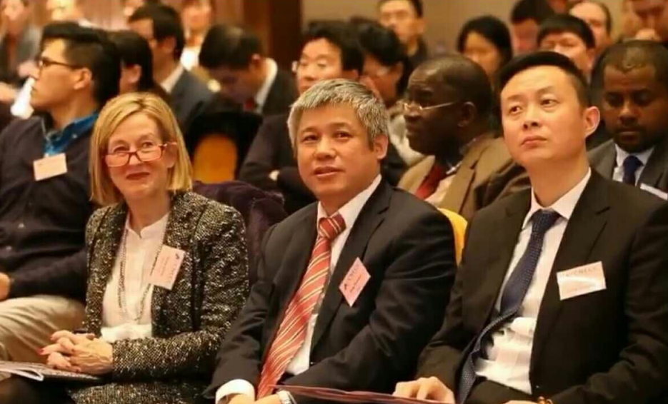 仟億達(dá)(證券代碼831999)董事長鄭兩斌應(yīng)邀參加“2017中國能源春聯(lián)誼會” 仟億達(dá)(證券代碼831999)董事長鄭兩斌應(yīng)邀參加“2017中國能源春聯(lián)誼會”